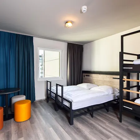 Hotel A&o Frankfurt Ostend 2*