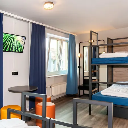 A&o Frankfurt Ostend 2*