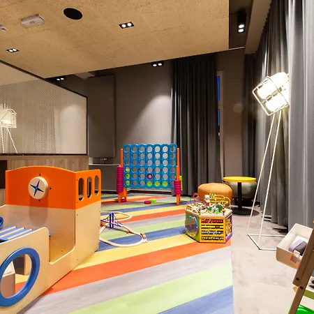 Hotel A&o Frankfurt Ostend 2*