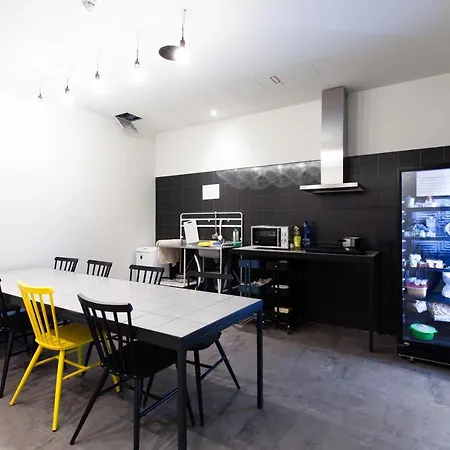 Hotel A&o Frankfurt Ostend 2*