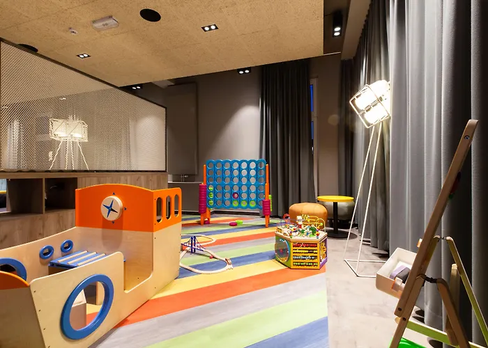 Hotel A&o Frankfurt Ostend 2*