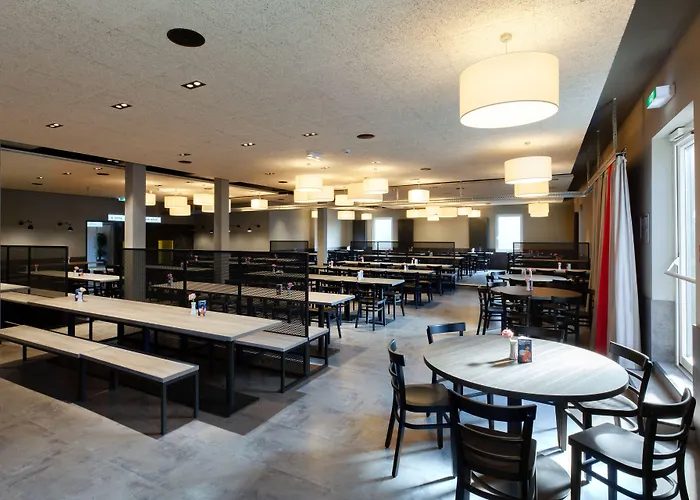 Hotel A&o Frankfurt Ostend 2*