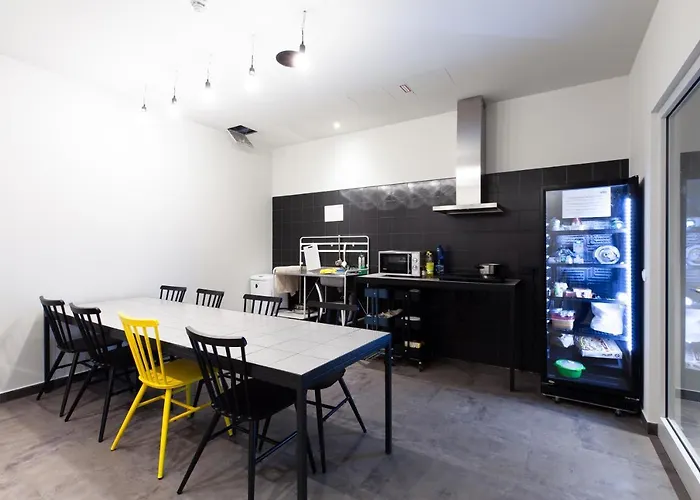 Hotel A&o Frankfurt Ostend 2*