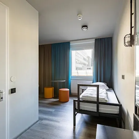 Hotel A&o Frankfurt Ostend 2*