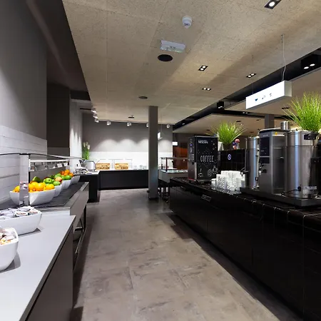 Otel A&o Frankfurt Ostend